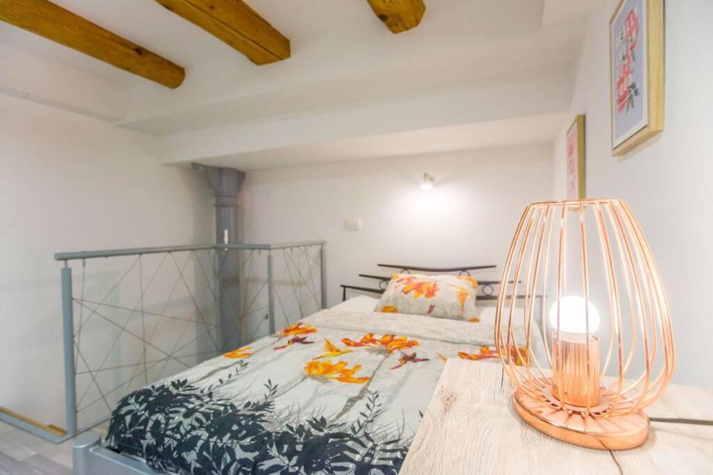 Apartma N'Poznam Tobacna Ljubljana Buitenkant foto